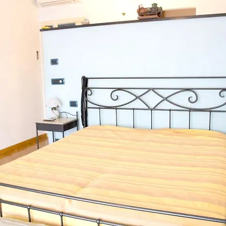 펜션 House With 4 Bedrooms In With Wonderful Sea View And Furnished Terrace 500 M From The Beach 산레모