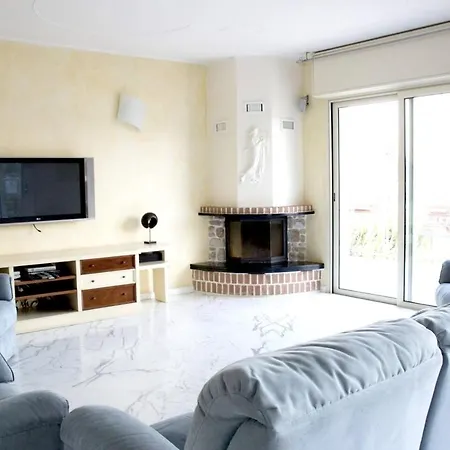 House With 4 Bedrooms In With Wonderful Sea View And Furnished Terrace 500 M From The Beach 펜션 산레모