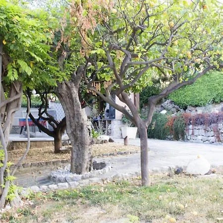 펜션 House With 4 Bedrooms In With Wonderful Sea View And Furnished Terrace 500 M From The Beach *